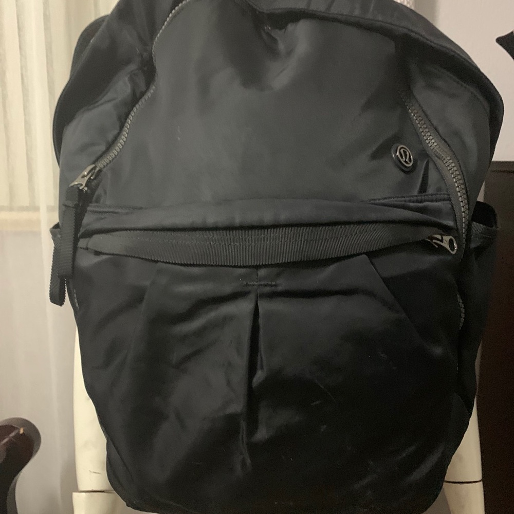 Lululemon backpak 🍀🌺🍀